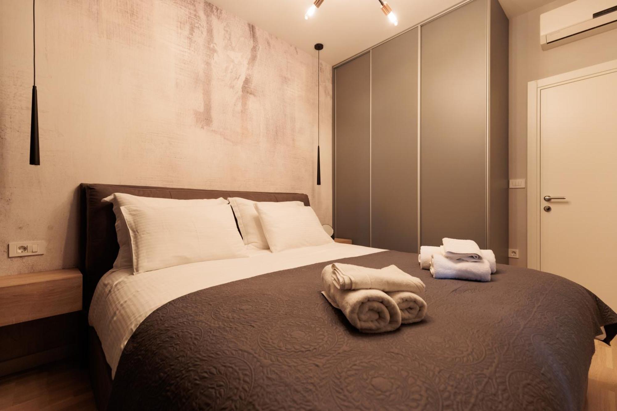 Zarina Apartment - Old Town Center Zara Esterno foto